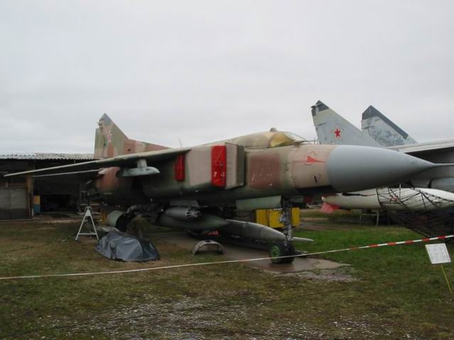 Миг-23М – Истребитель-перехватчик