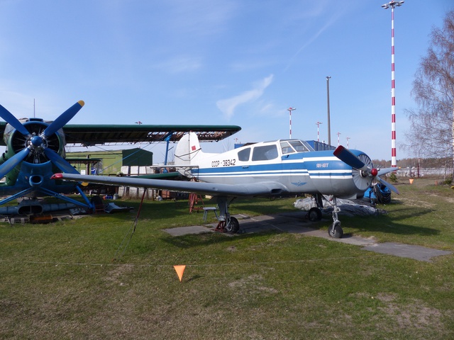 Yak-18T - trainer